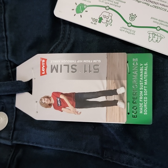 Levis - Picture 2 of 3